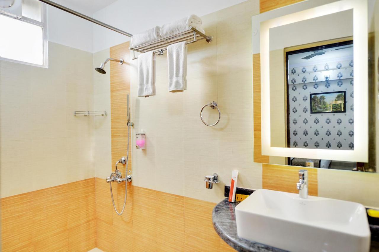 The Liverpool Blue Hotels Bengaluru Kültér fotó