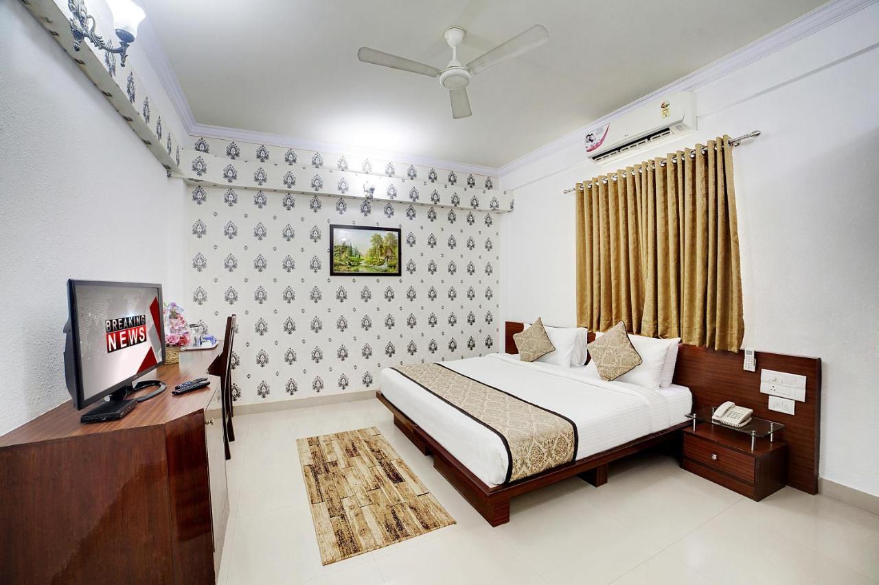 The Liverpool Blue Hotels Bengaluru Kültér fotó