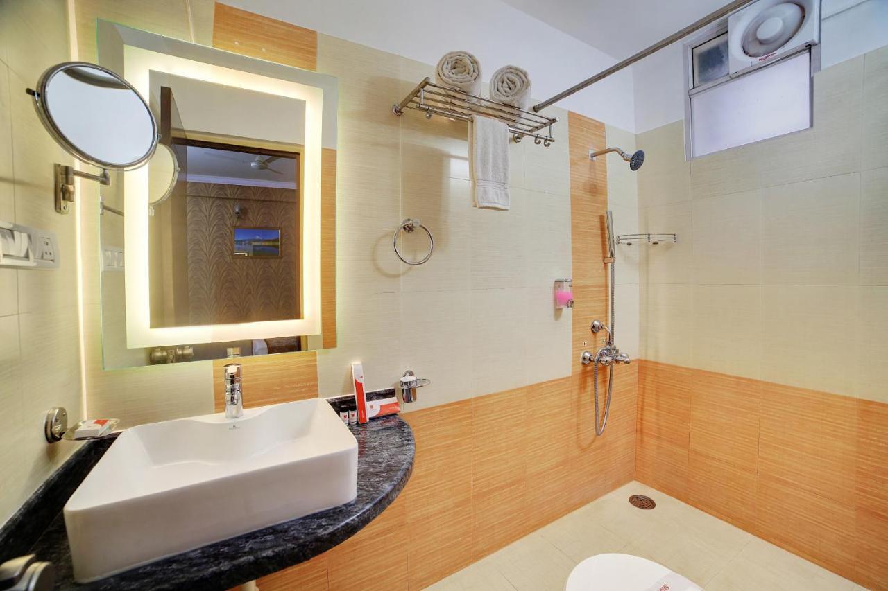 The Liverpool Blue Hotels Bengaluru Kültér fotó
