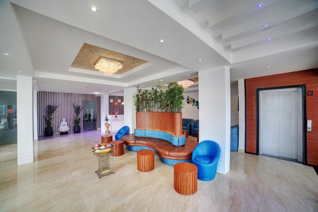 The Liverpool Blue Hotels Bengaluru Kültér fotó