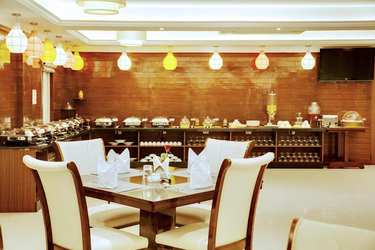 The Liverpool Blue Hotels Bengaluru Kültér fotó