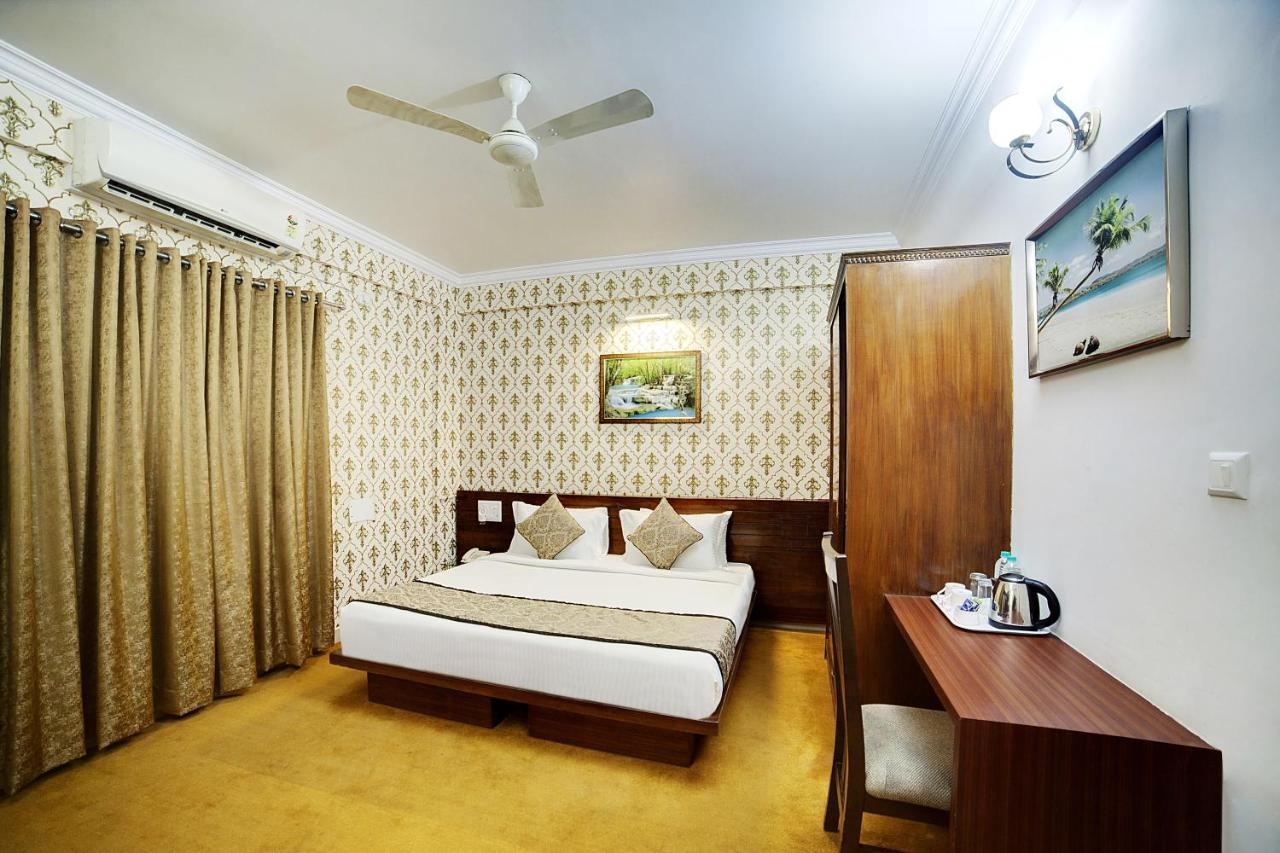 The Liverpool Blue Hotels Bengaluru Kültér fotó